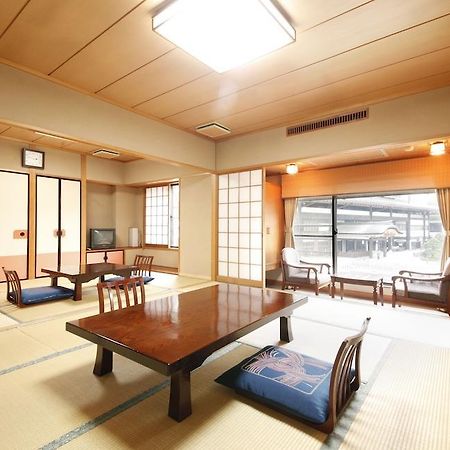 Ryokan Wakamatsu Honten Narita Exterior foto